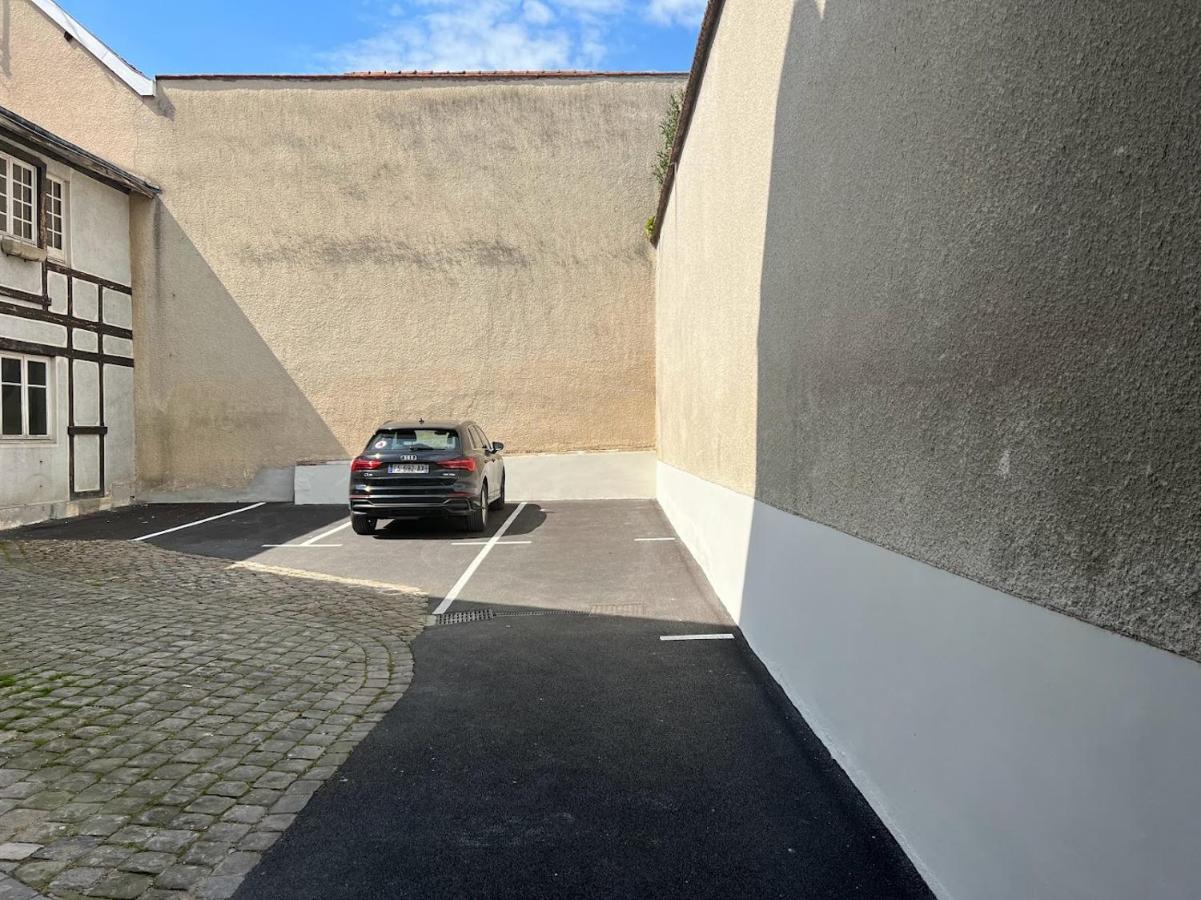 Ferienwohnung Elegant T4 Centre Reims/Parking Prive Exterior foto