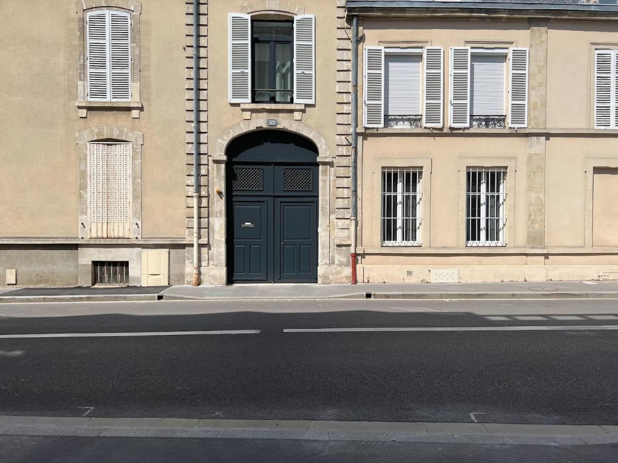 Ferienwohnung Elegant T4 Centre Reims/Parking Prive Exterior foto